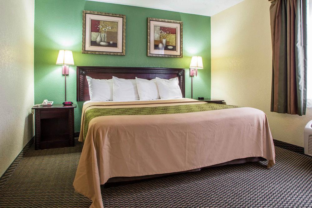 Econo Lodge Harrisburg - Southwest Of Hershey Area Dış mekan fotoğraf